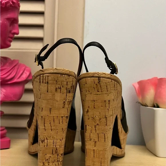 đź’—NWOT BETSEY JOHNSON WEDGESđź’— - Picture 8 of 16